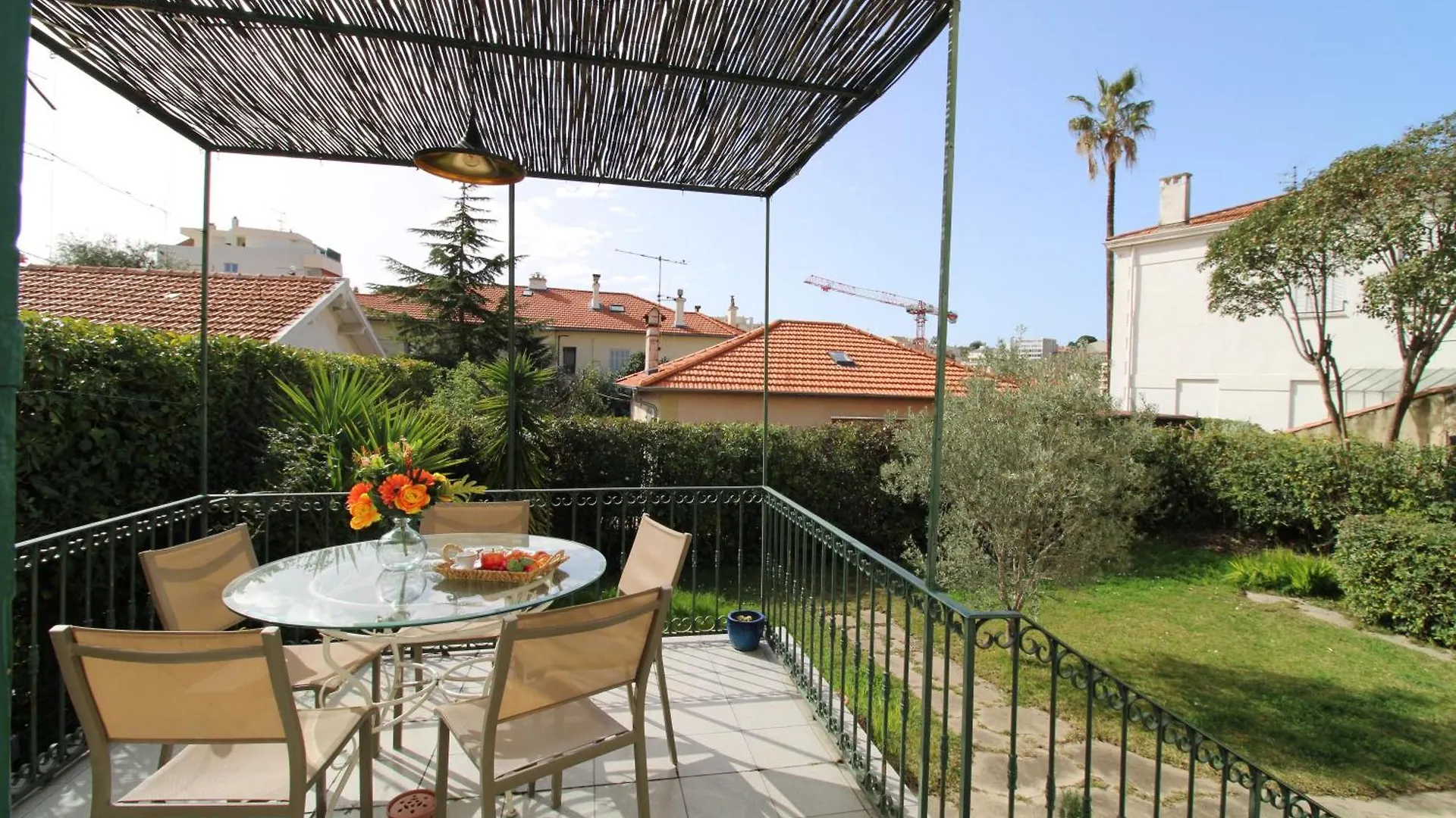 Villa Cottage Reine, Rc Jardin 0*, Cannes France