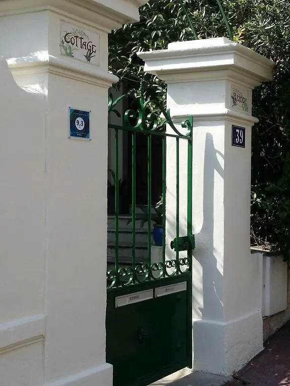 Villa Cottage Reine, Rc Jardin Apartment